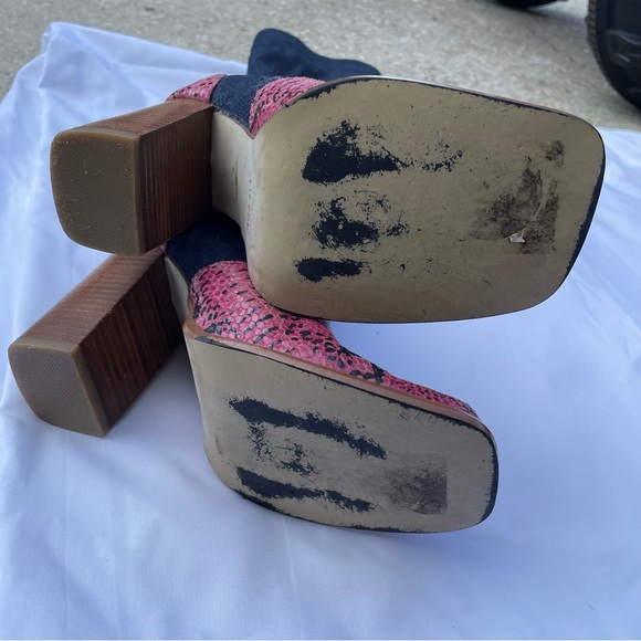 Hard to Find Unlisted Pink Leather Snakeskin-look Blue Booties - Picture 6 of 13
